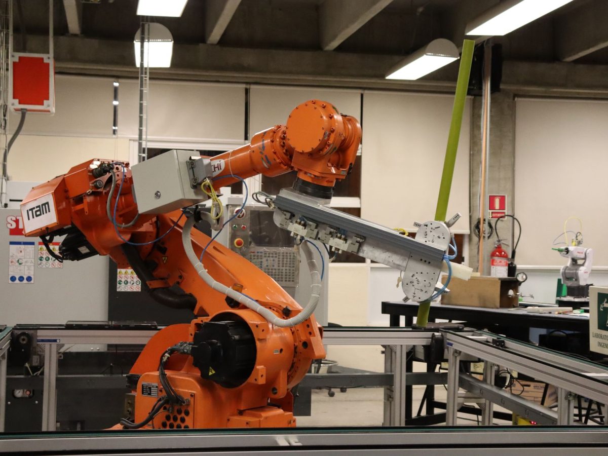 Personnalisation de Cartes : Les Machines qui Révolutionnent le Marché