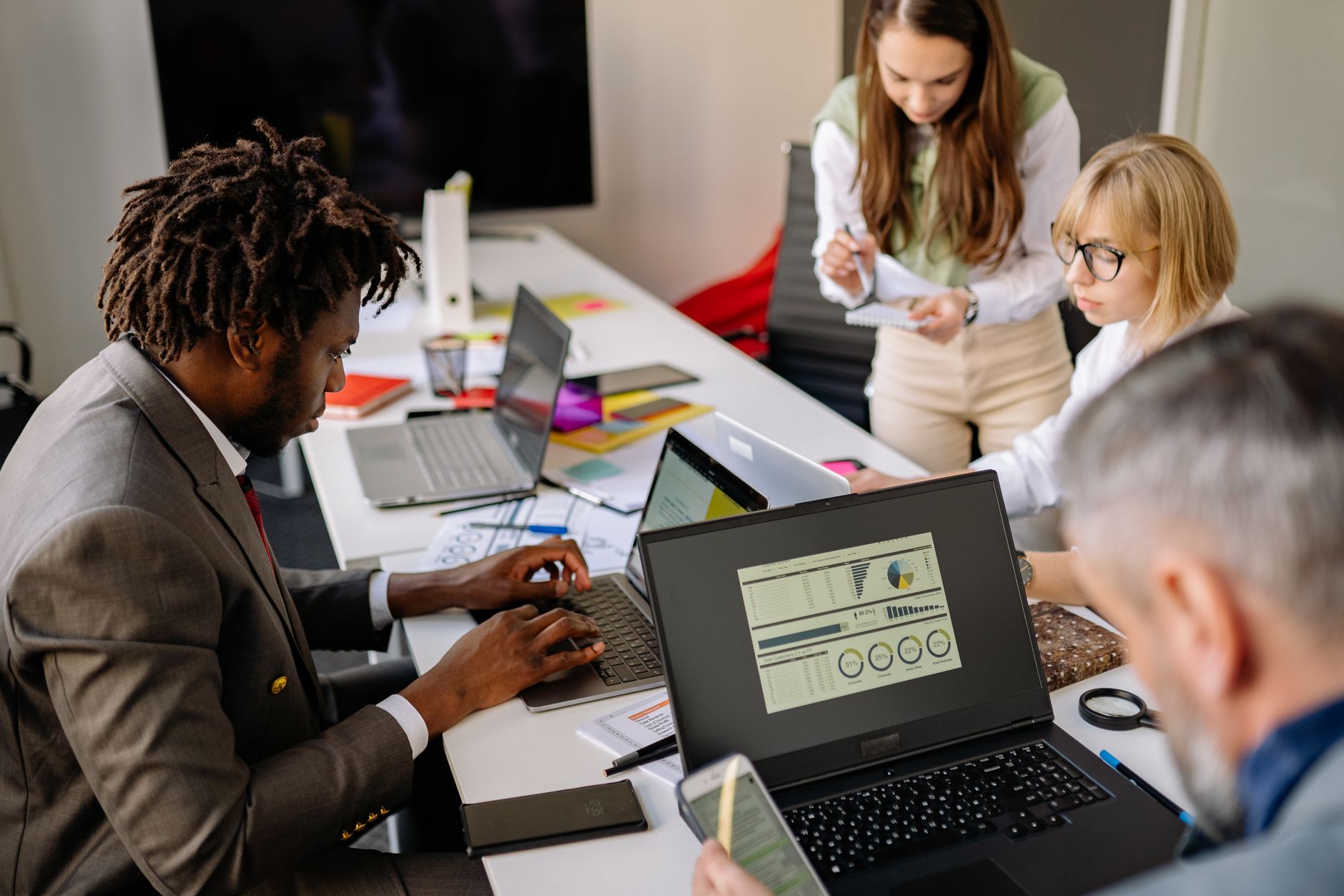 Comment l'emballage influence la perception client et les retours